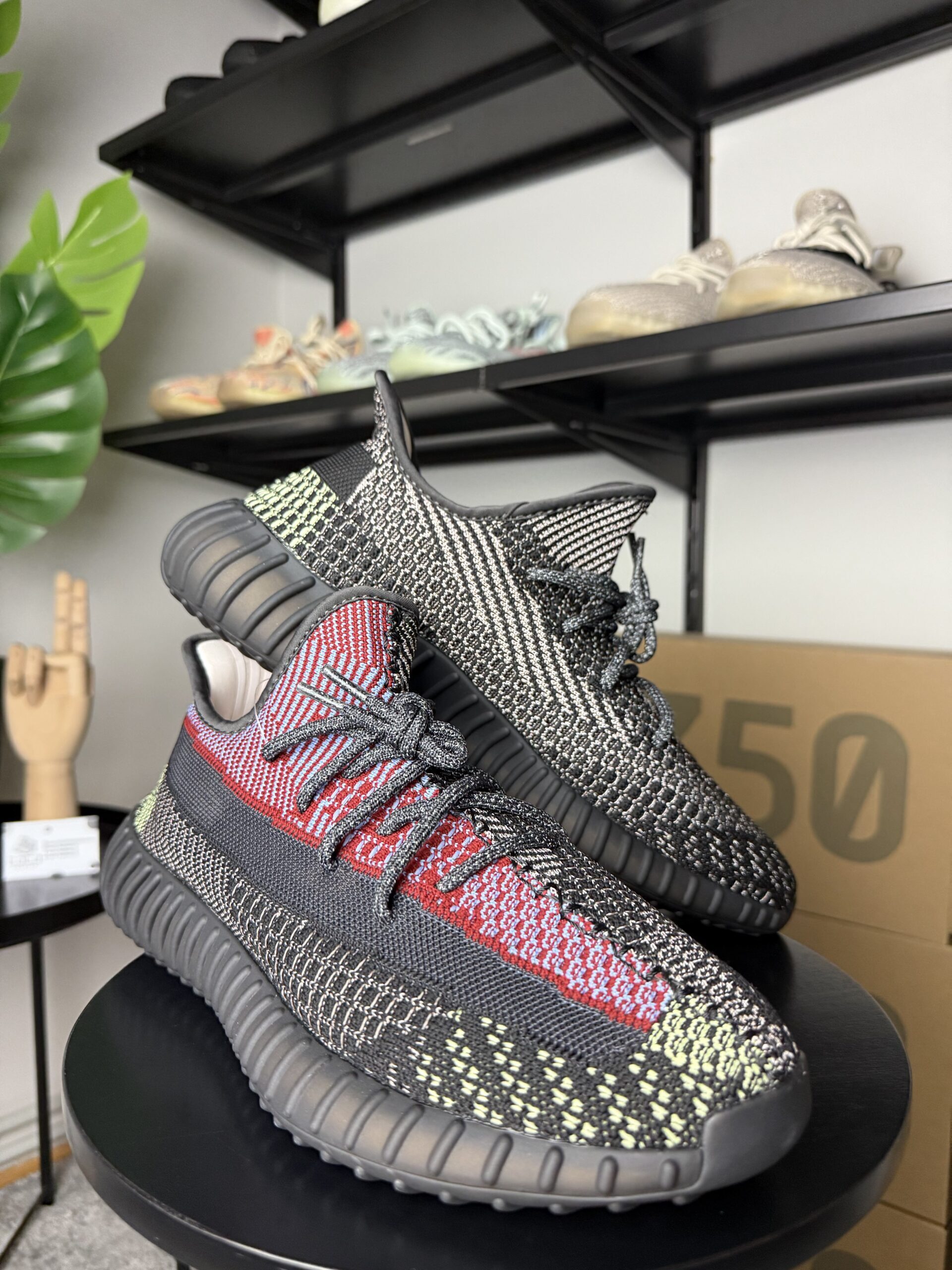 Yeezy Boost 350 V2 "Yecheil Reflective" - Slika 2