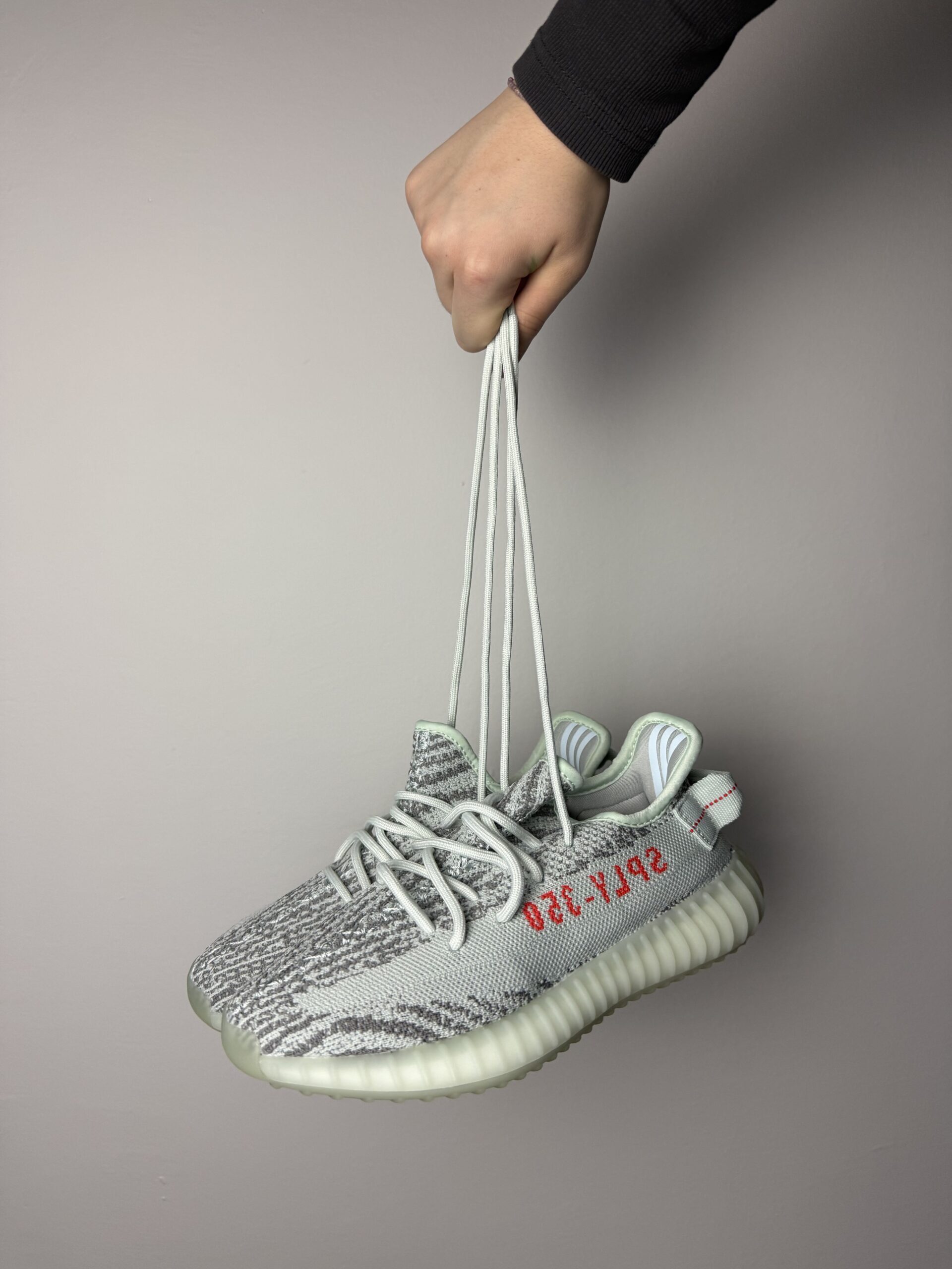 Yeezy Boost 350 V2 "Blue Tint" - Slika 4