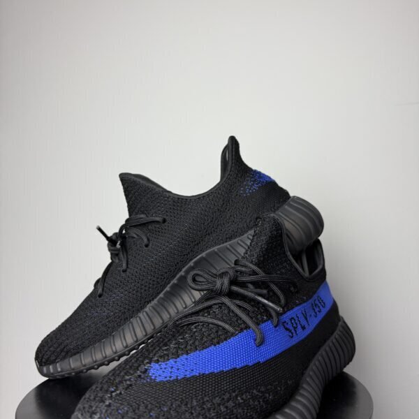 Yeezy Boost 350 V2 "Dazzling Blue"