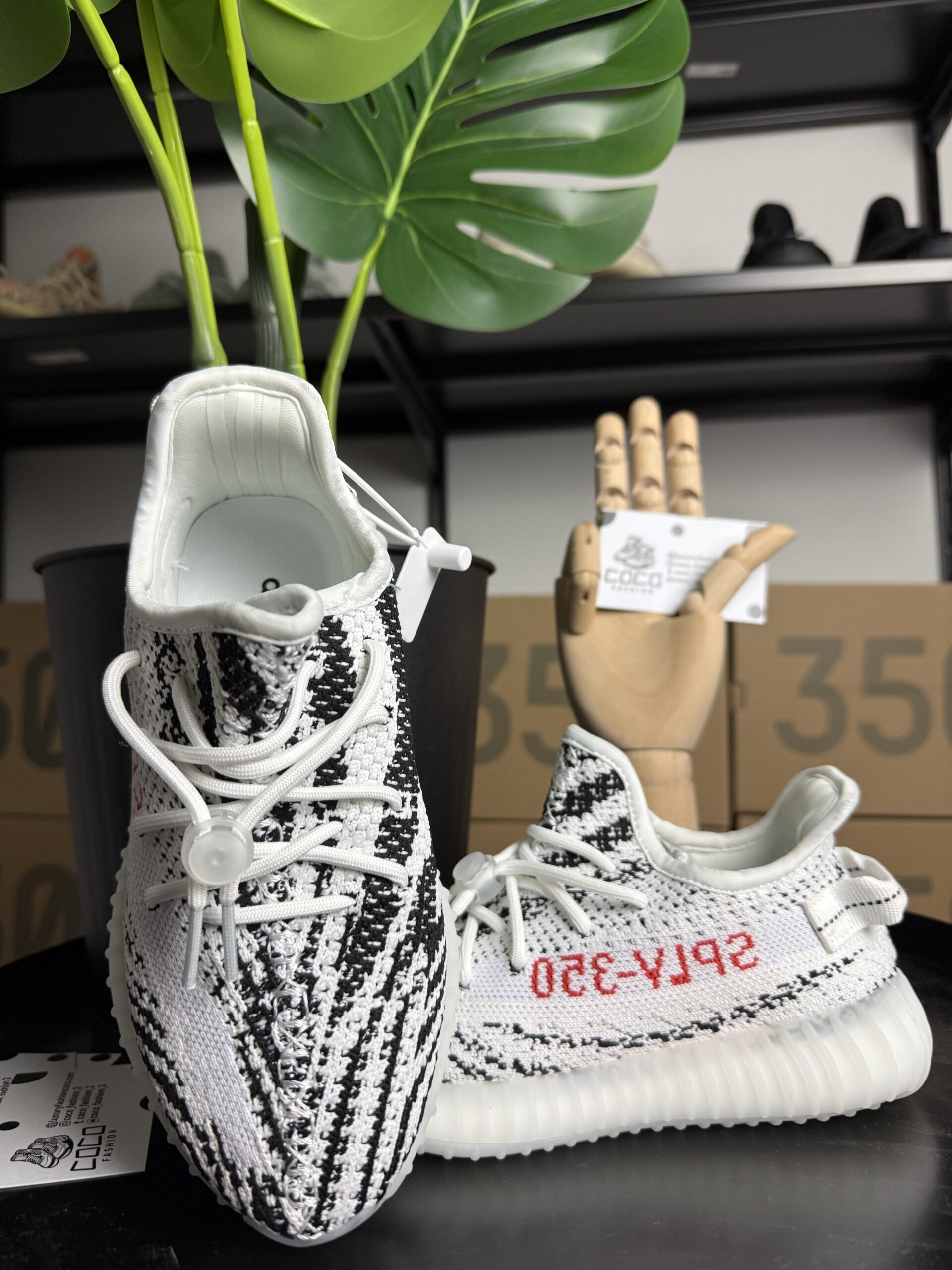Yeezy Boost 350 V2 "Zebra" - Slika 4