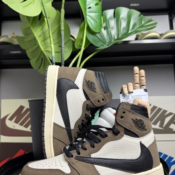 Air Jordan x Travis Scott Retro High "Mocha"
