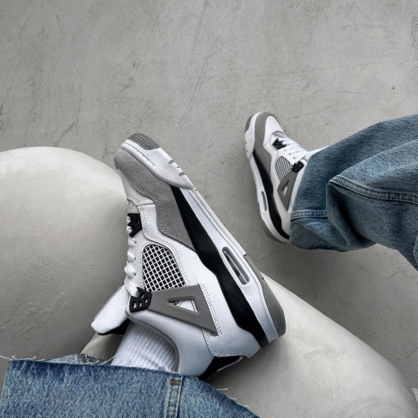 Air Jordan 4 Retro Military Black