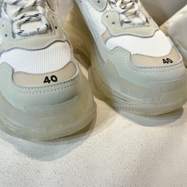 Balenciaga "White"