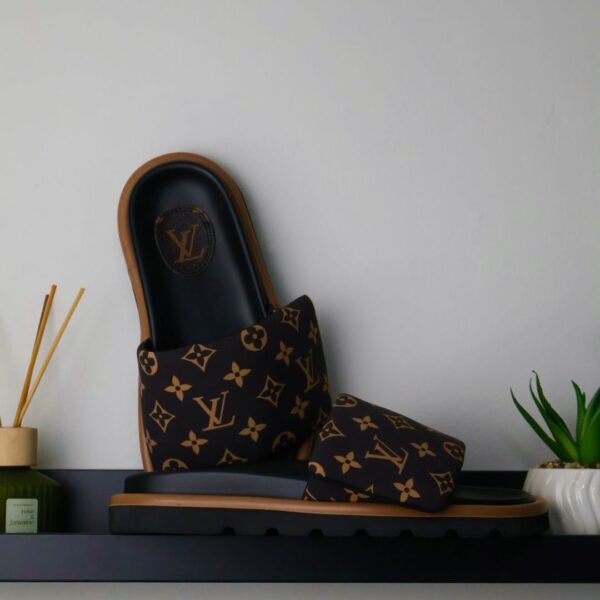 Louis Vuitton Sandale