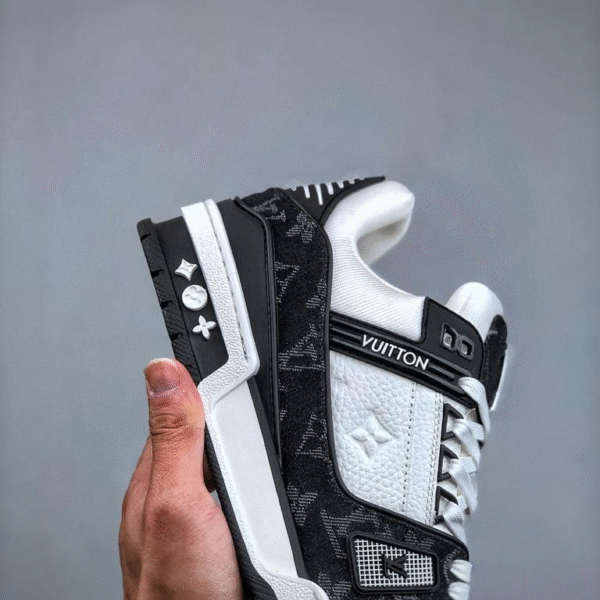 Louis Vuitton "Black White"