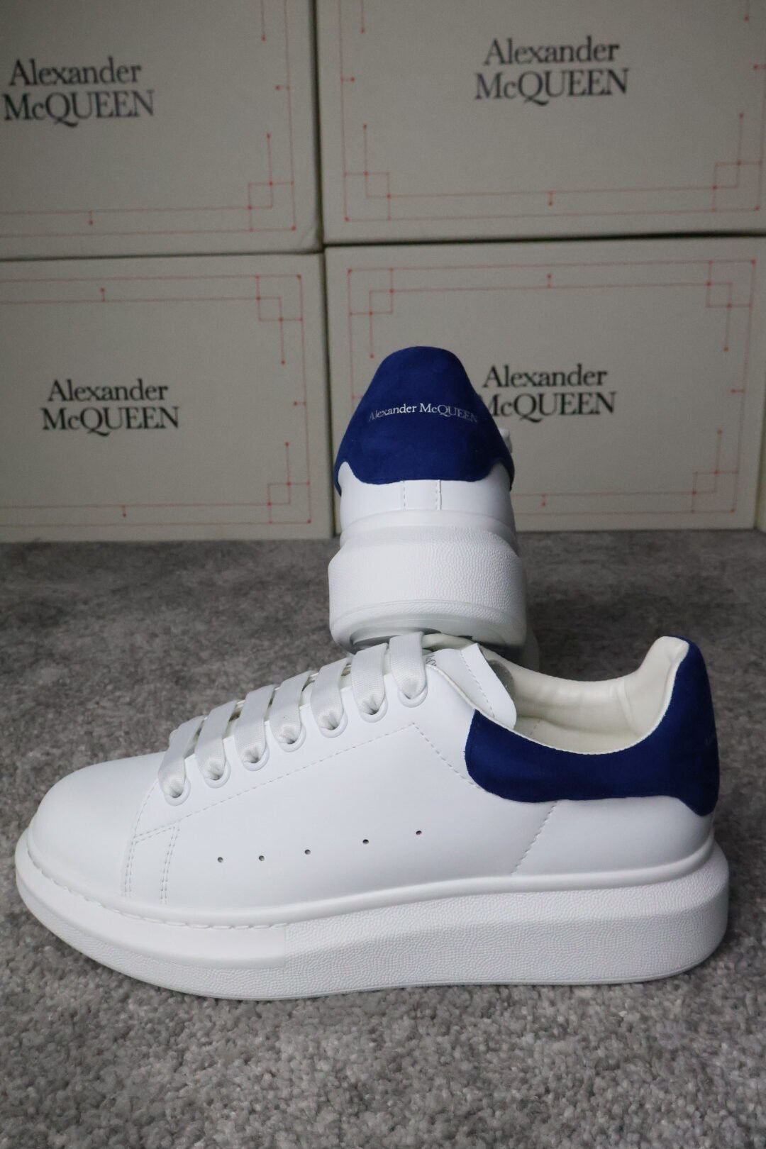 Alexander McQueen "DARK BLUE" - Slika 3