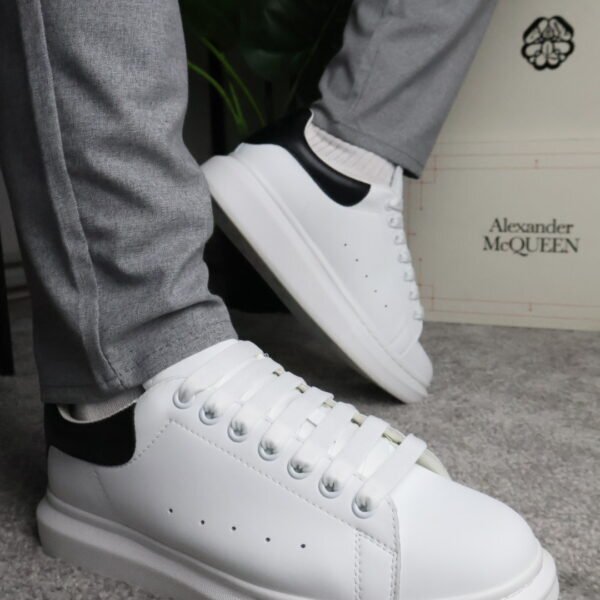 Alexander McQueen "BLACK WHITE" - Classic