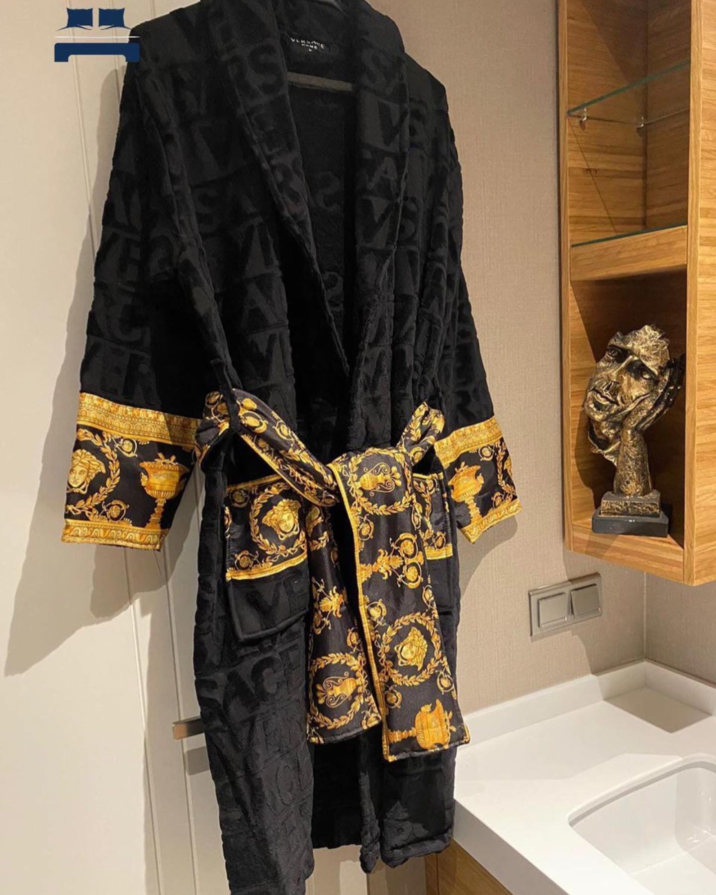 Ogrtač Versace Unisex - Više boja