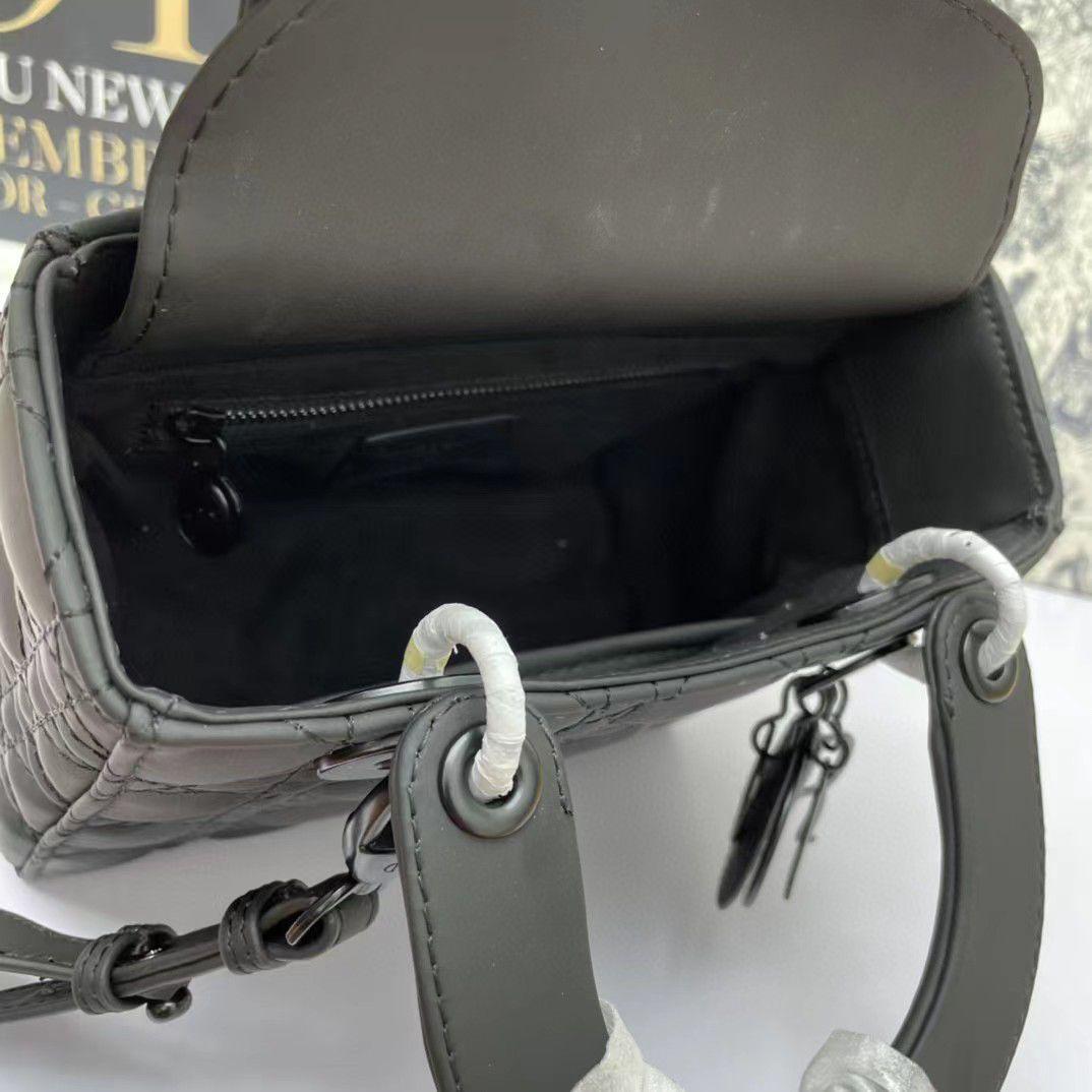 Christian Dior Black Ultra Matte Medium Lady Dior Bag - Slika 15