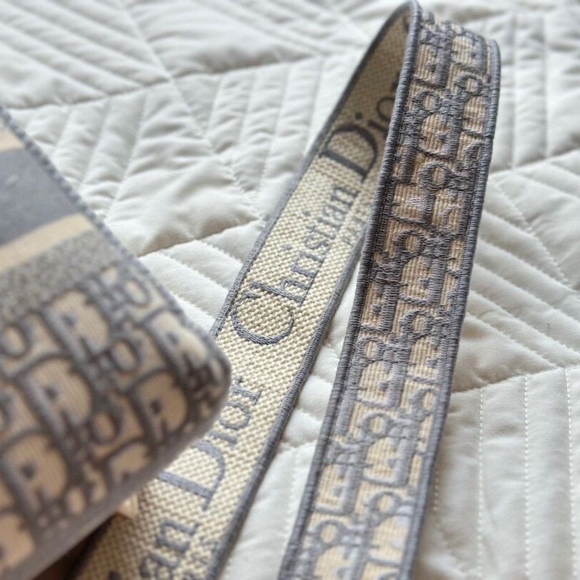 Christian Dior Monogram - Slika 8