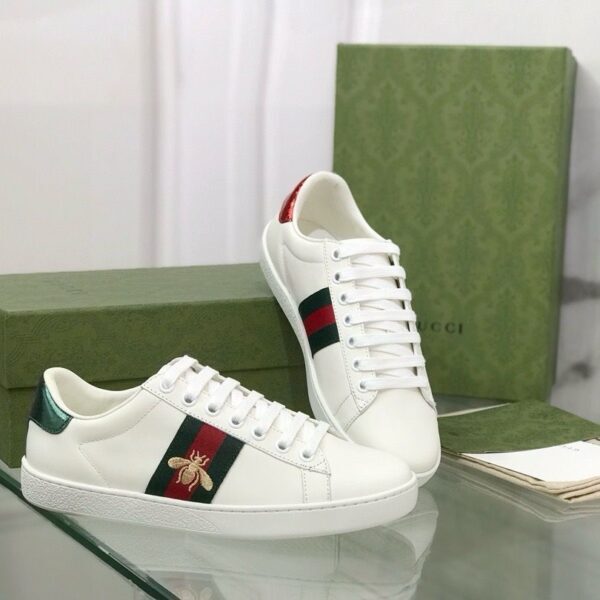 Gucci White Leather With Bee