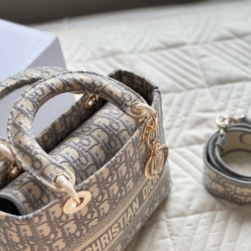 Christian Dior Monogram - Slika 10