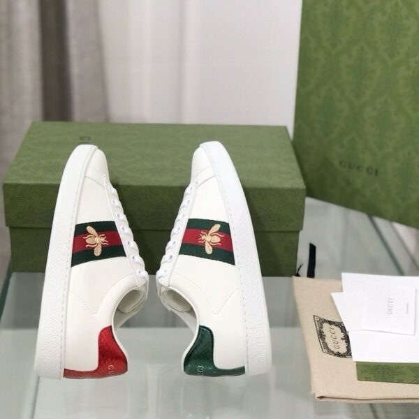 Gucci White Leather With Bee