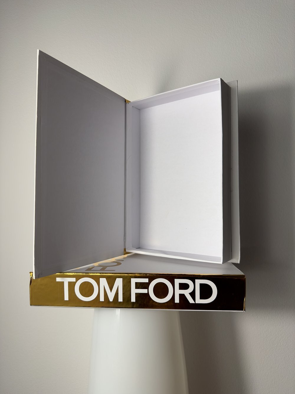 Tom Ford Ukrasna Kutija -GW - Slika 2