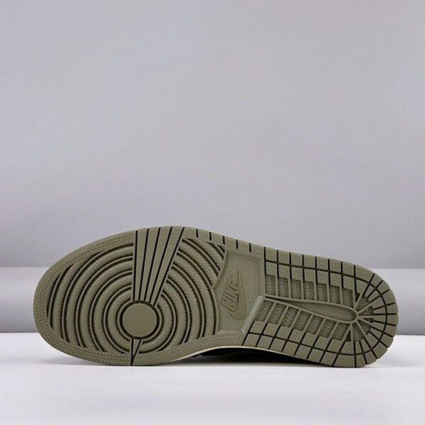 Jordan x Travis Scott Black Olive