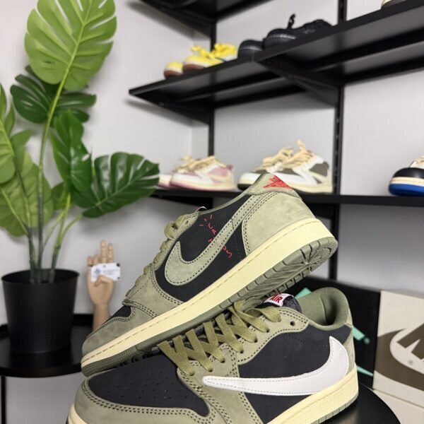 Jordan x Travis Scott Black Olive
