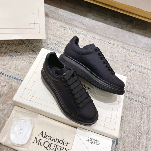 Alexander Mcqueen "G Black"