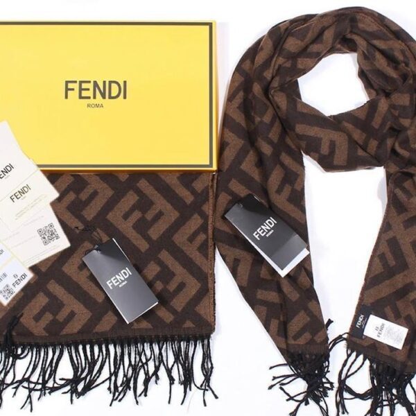 Fendi Šal
