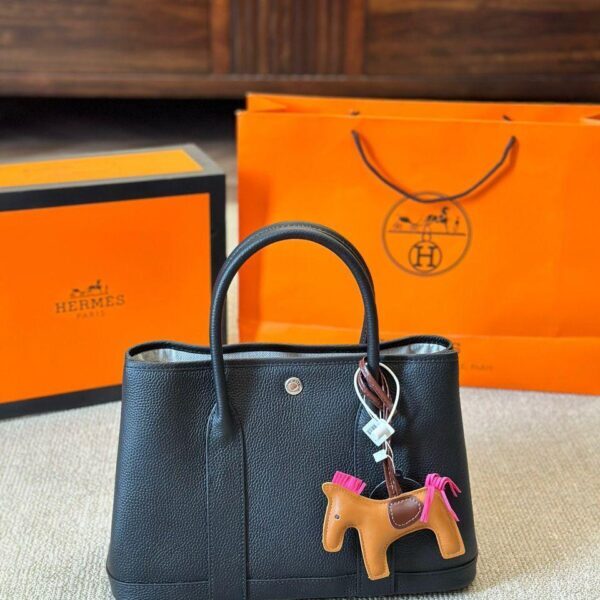 Hermes Garden Party 30 crna