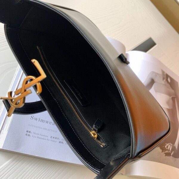 YSL Saint Laurent Hobo black