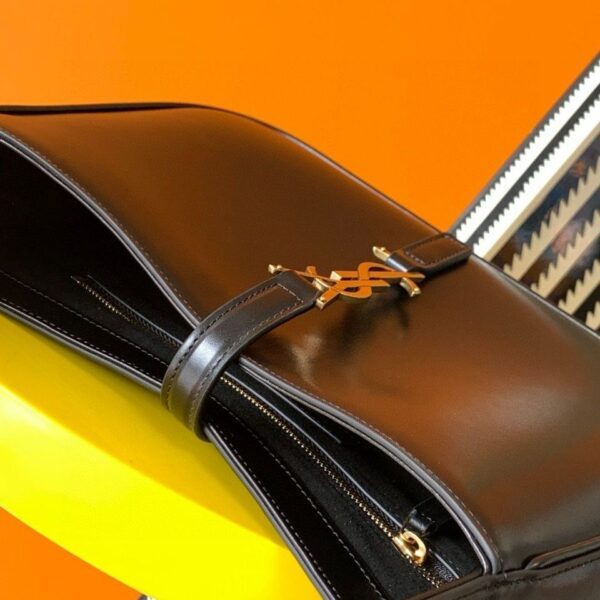 YSL Saint Laurent Hobo black