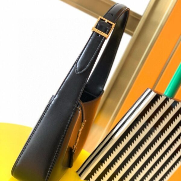 YSL Saint Laurent Hobo black