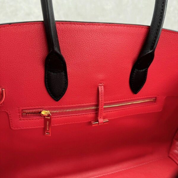 Salvatore Ferragamo Hug medium crna