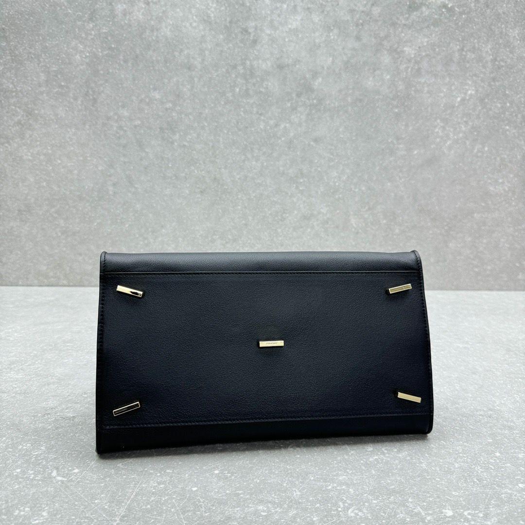 Salvatore Ferragamo Hug medium crna - Slika 6