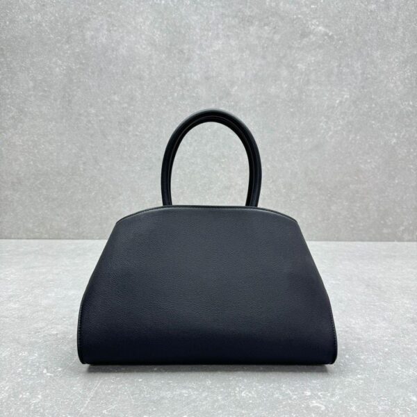 Salvatore Ferragamo Hug medium crna