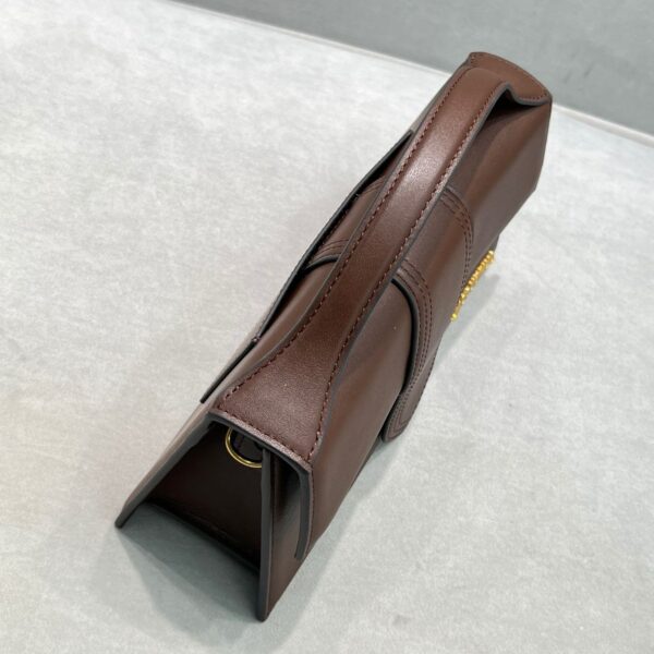 JACQUEMUS Le Bambino smeđa