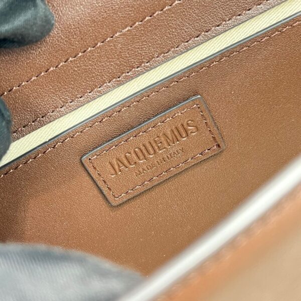 JACQUEMUS Le Bambino smeđa