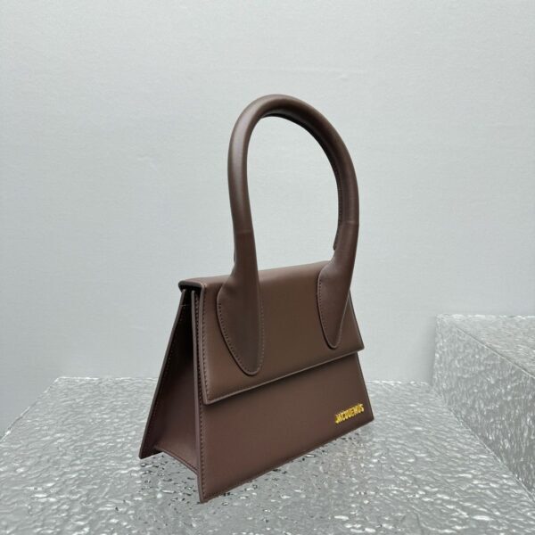 JACQUEMUS Le Chiquito Noeud Leather top handle bag smeđa