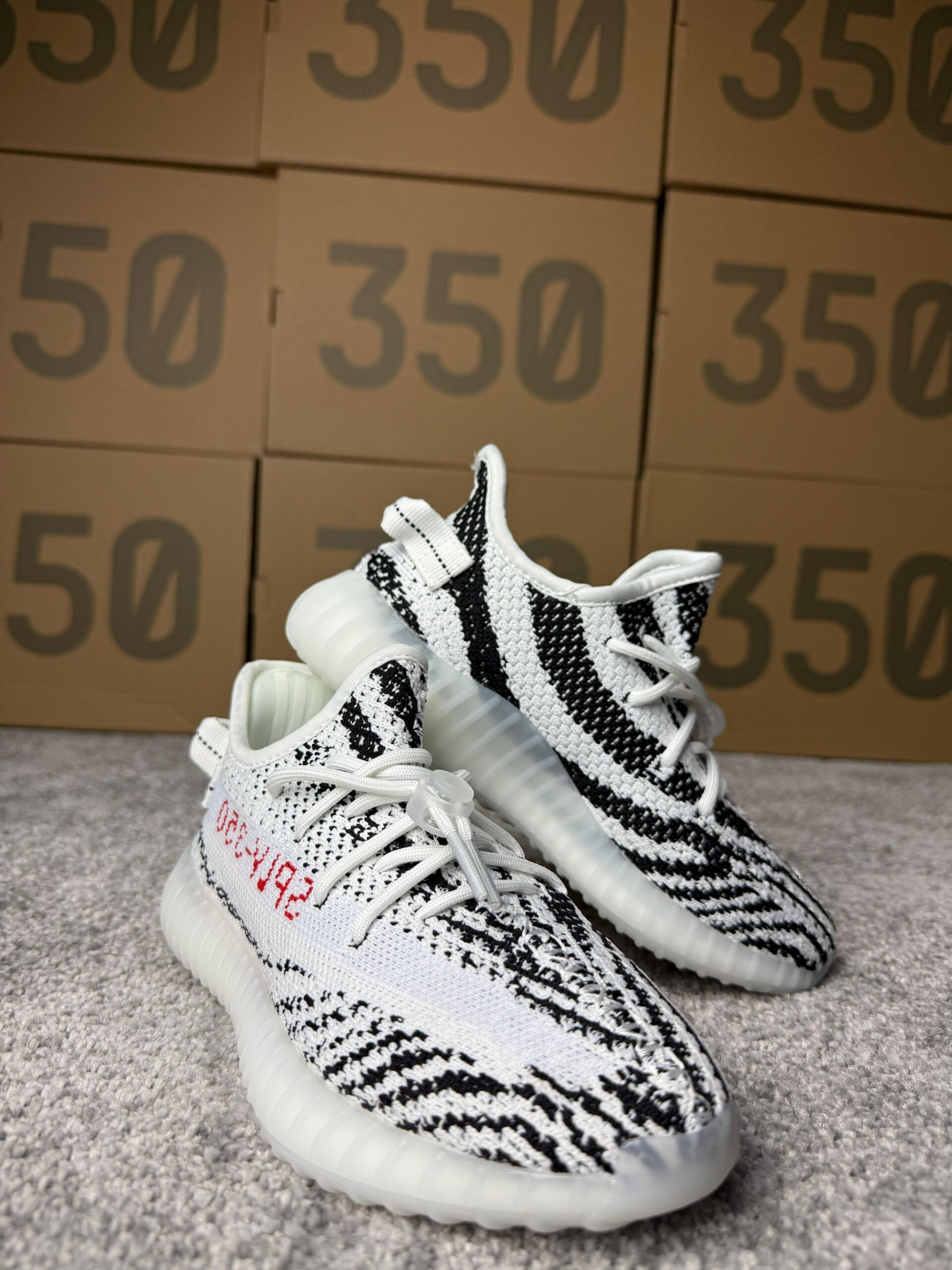 Adidas YEEZY BOOST 350 V2 KIDS Zebra - Slika 3