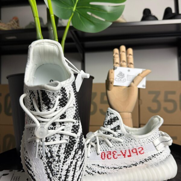 Adidas YEEZY BOOST 350 V2 KIDS Zebra