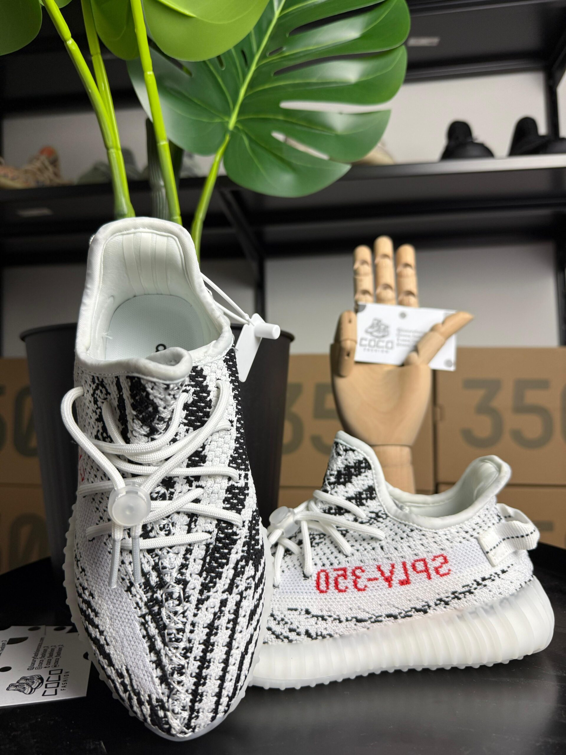 Adidas YEEZY BOOST 350 V2 KIDS Zebra - Slika 2