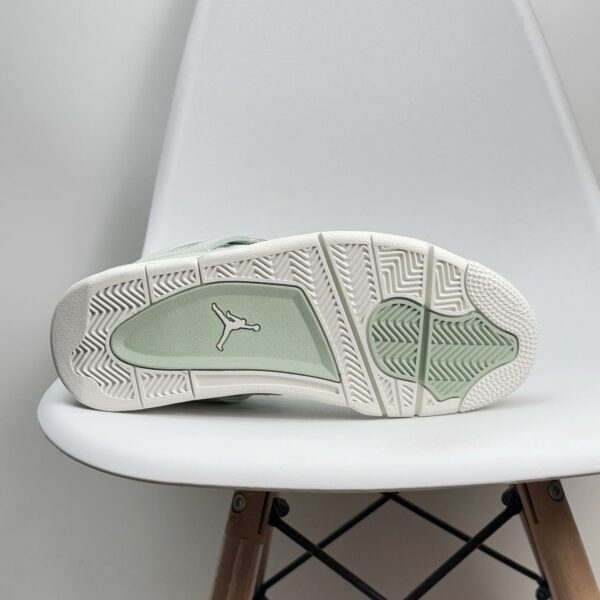 Air Jordan 4 Retro Green