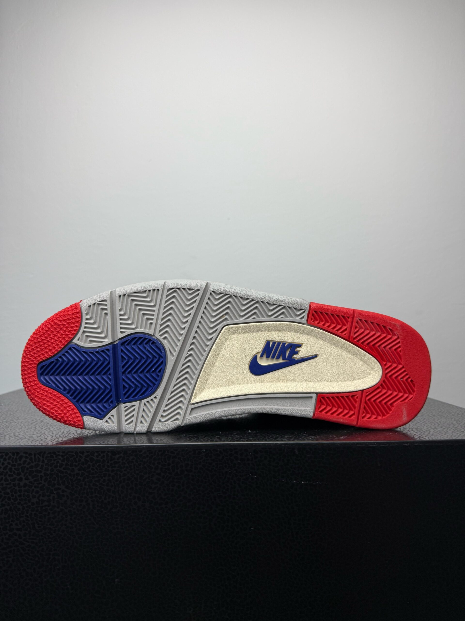 Air Jordan 4 Retro Rare - Slika 5