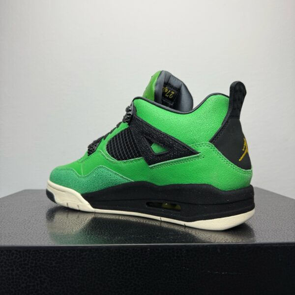 Air Jordan 4 Retro Manila