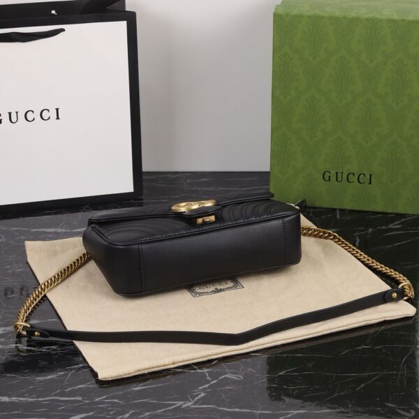 Gucci Marmont shoulder bag CRNA, SMALL