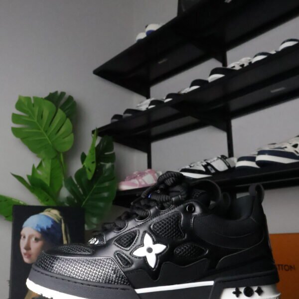 Louis Vuitton Skate "Black" Black/White