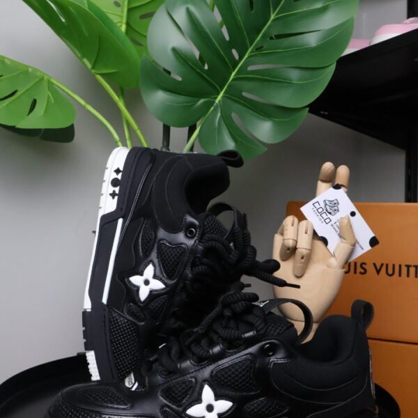 Louis Vuitton Skate "Black" Black/White