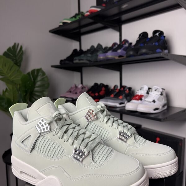 Air Jordan 4 Retro Green