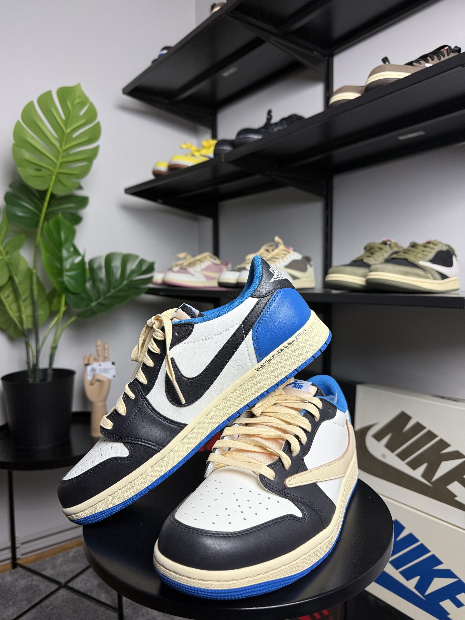 Jordan x Travis Scott Blue Mocha - Slika 2