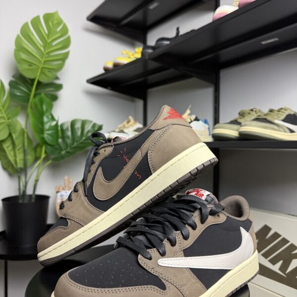 Jordan x Travis Scott Cactus Jack