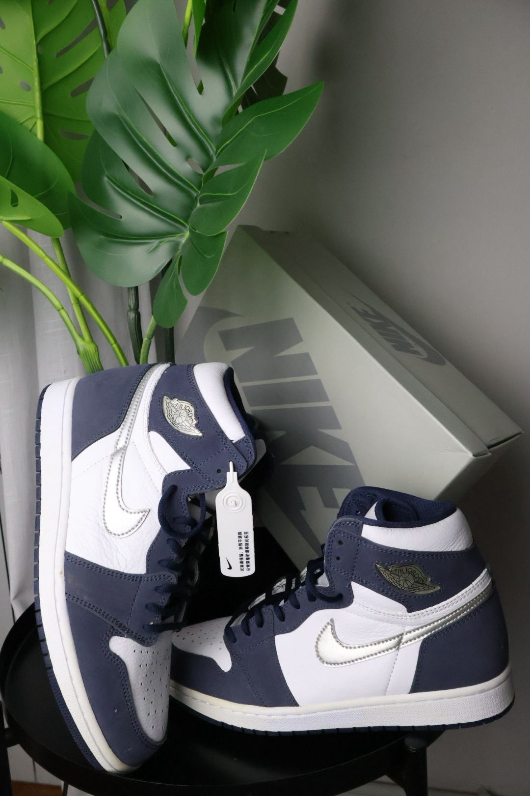 Air Jordan 1 Midnight Navy - Slika 4