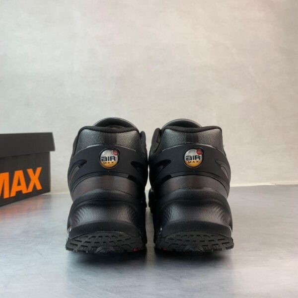 Nike AIR MAX DN8 BLACK