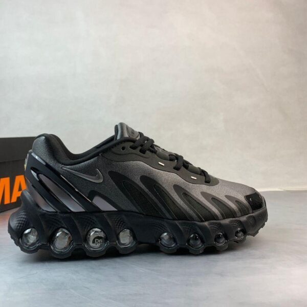 Nike AIR MAX DN8 BLACK