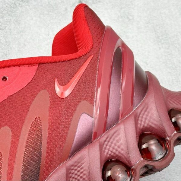 Nike AIR MAX DN8 RED