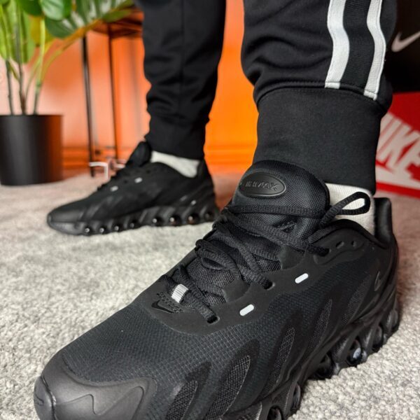 Nike AIR MAX DN8 BLACK