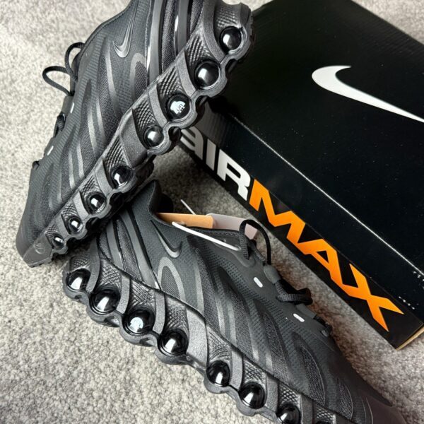 Nike AIR MAX DN8 BLACK